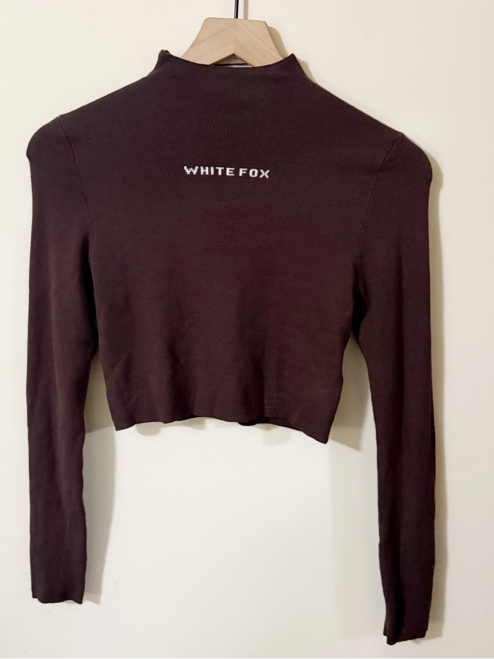 White Fox Brown Long Sleeve Crop Womens Thick Shirt Size Small / Medium